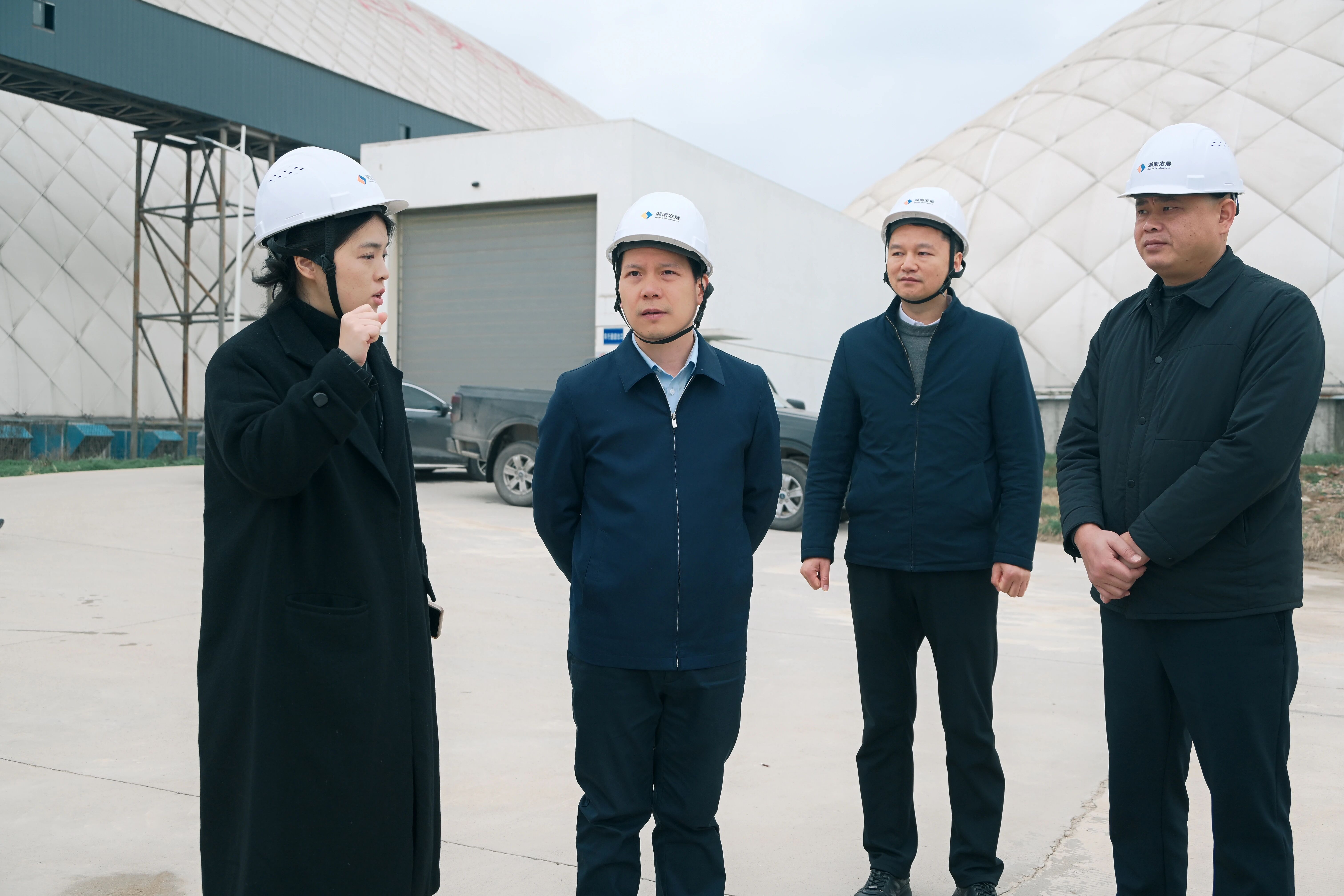 廖江華調(diào)研湖南發(fā)展機制砂和砂石集散中心項目